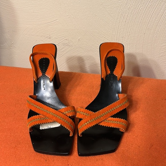Beautiful Giancarlo Paoli Orange Sandals Size 40 - Picture 3 of 16